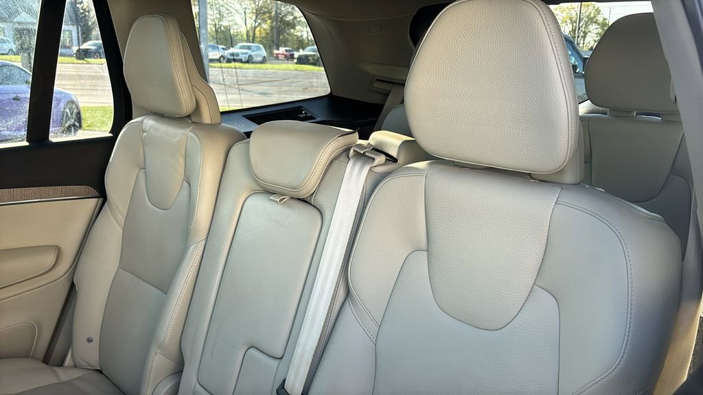 2023 Volvo Xc90 B6 Plus