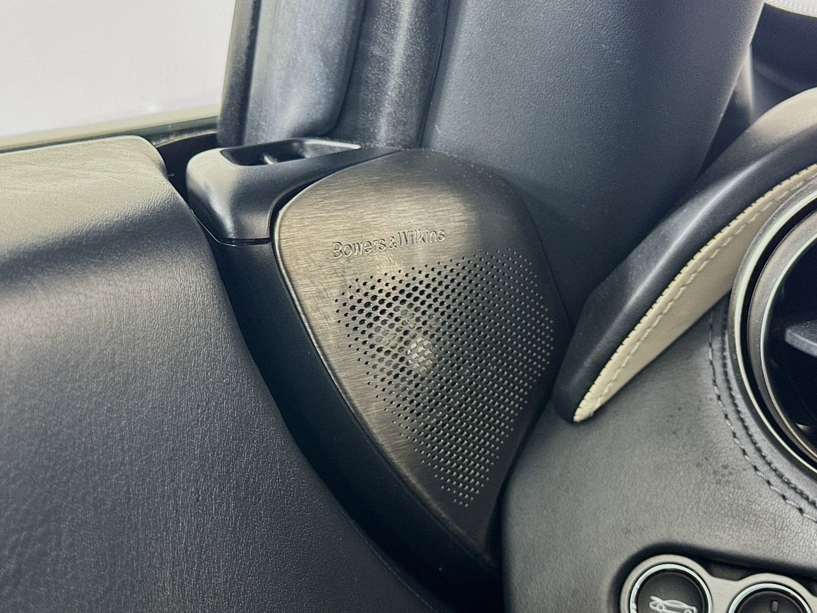 Used 2020 McLaren 720S Spider photo 17