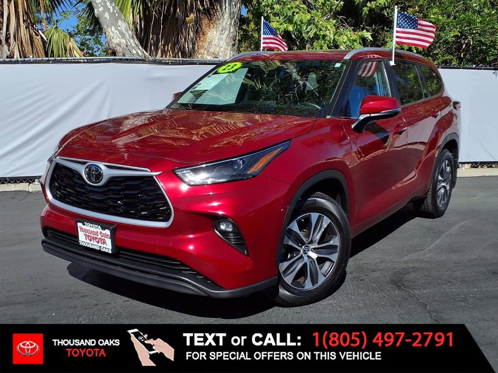Used 2023 Toyota Highlander XLE
