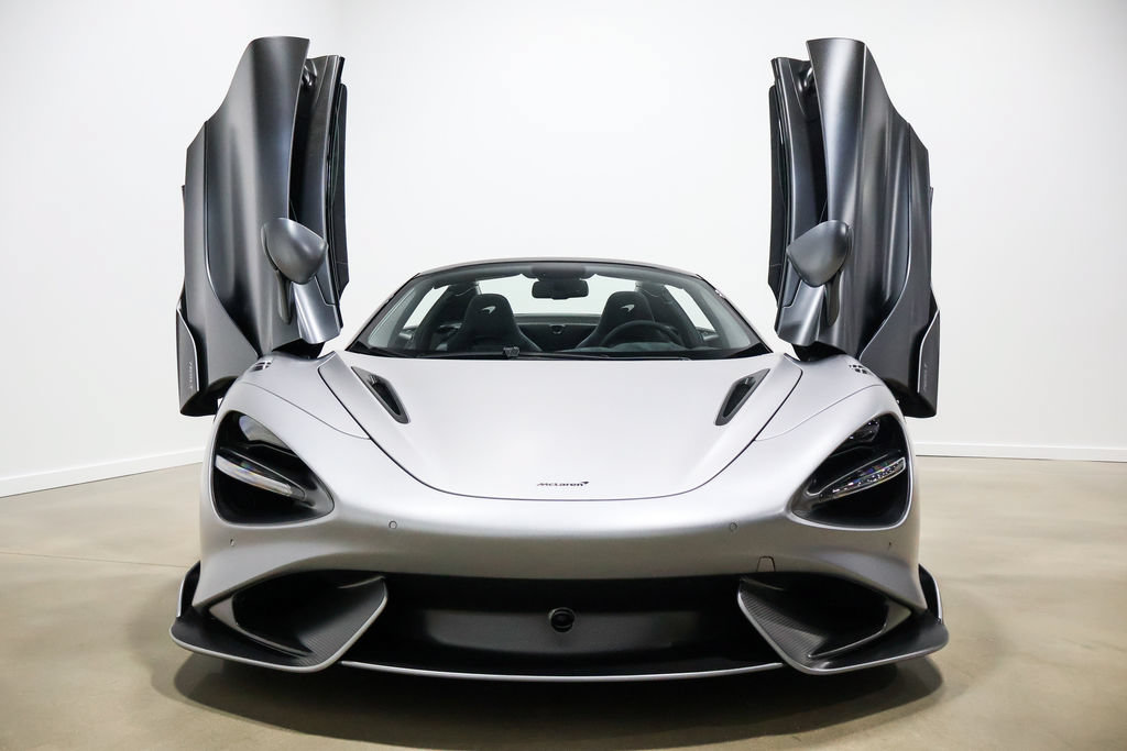 Used 2022 McLaren 765LT photo 37