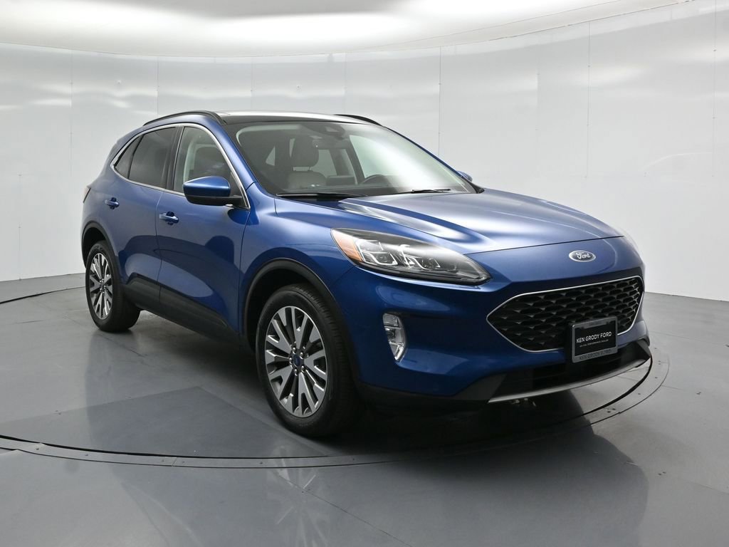 2022 Ford Escape Titanium