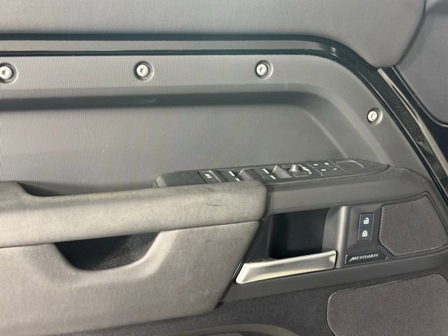2025 Land Rover Defender 110 S