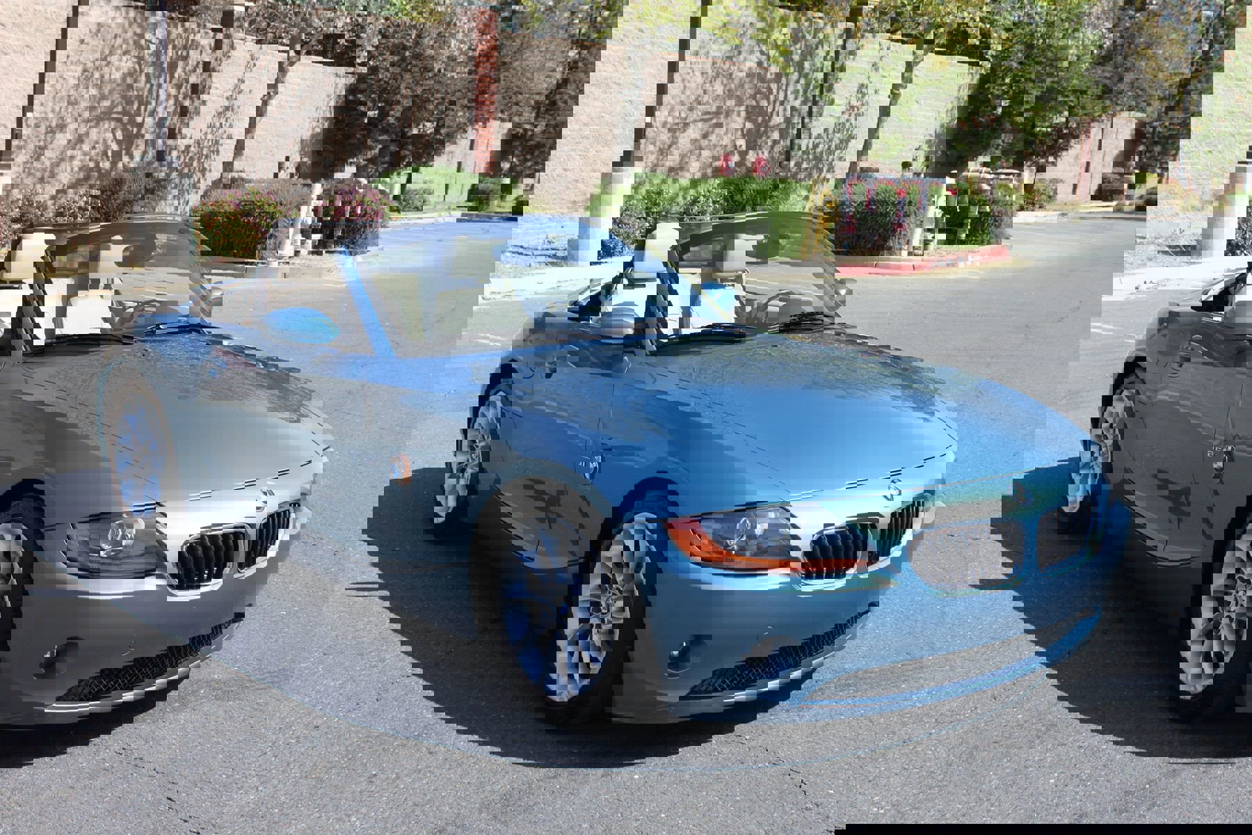 Used 2003 BMW Z4 2.5i