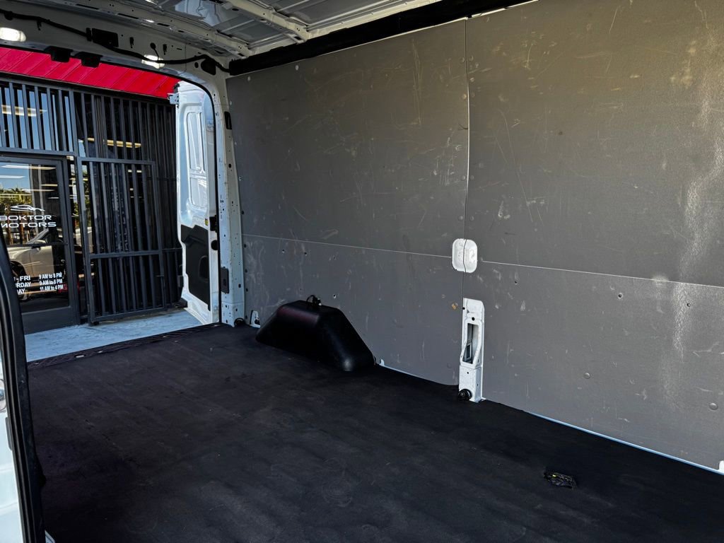 2020 Ford Transit 250 Medium Roof