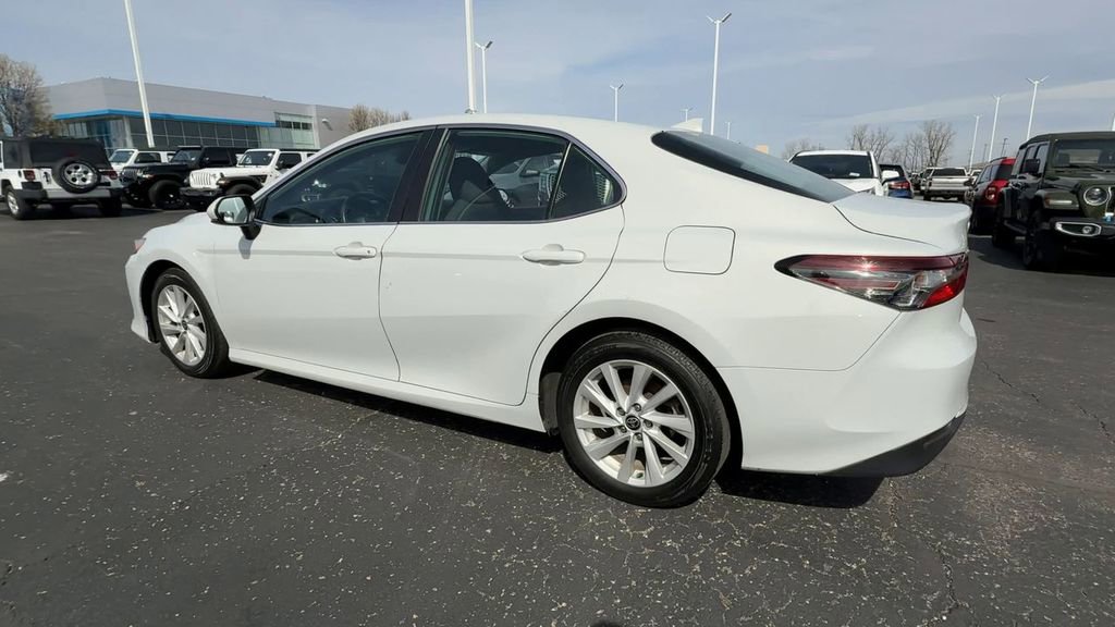 2022 Toyota Camry LE