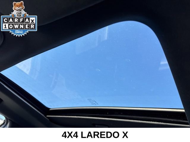 2022 Jeep Grand Cherokee Laredo X