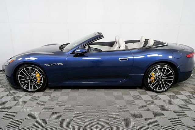 2026 Maserati GranCabrio Modena