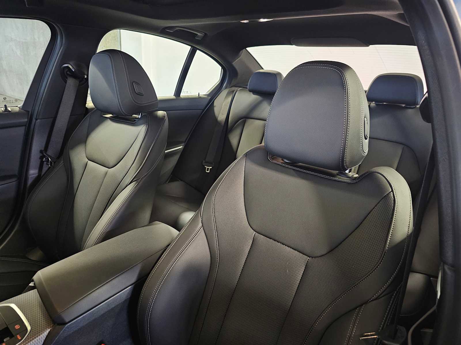 2025 BMW 330i xDrive Sedan