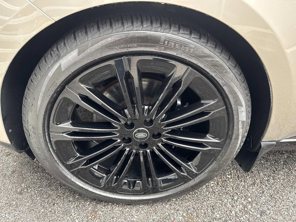 2024 Land Rover Range Rover Long Wheelbase SE