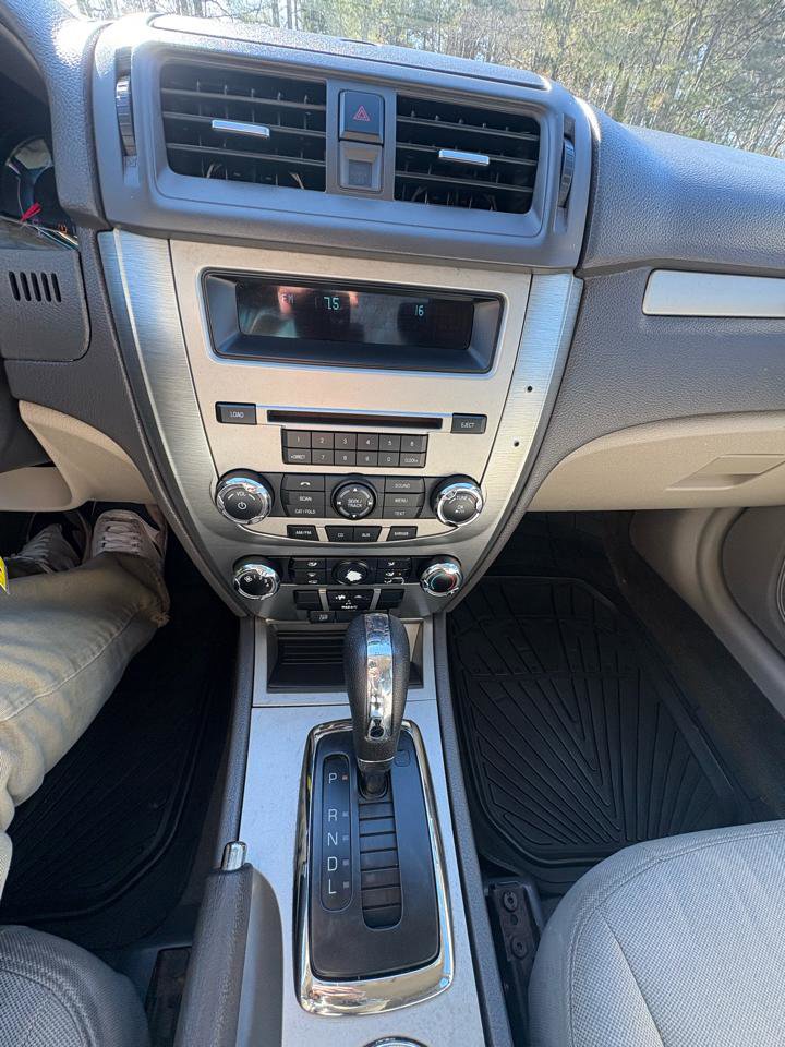 2011 Ford Fusion S