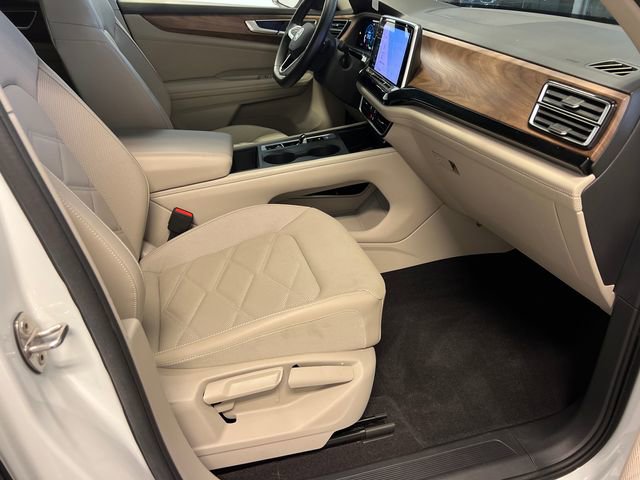 2024 Volkswagen Atlas SE