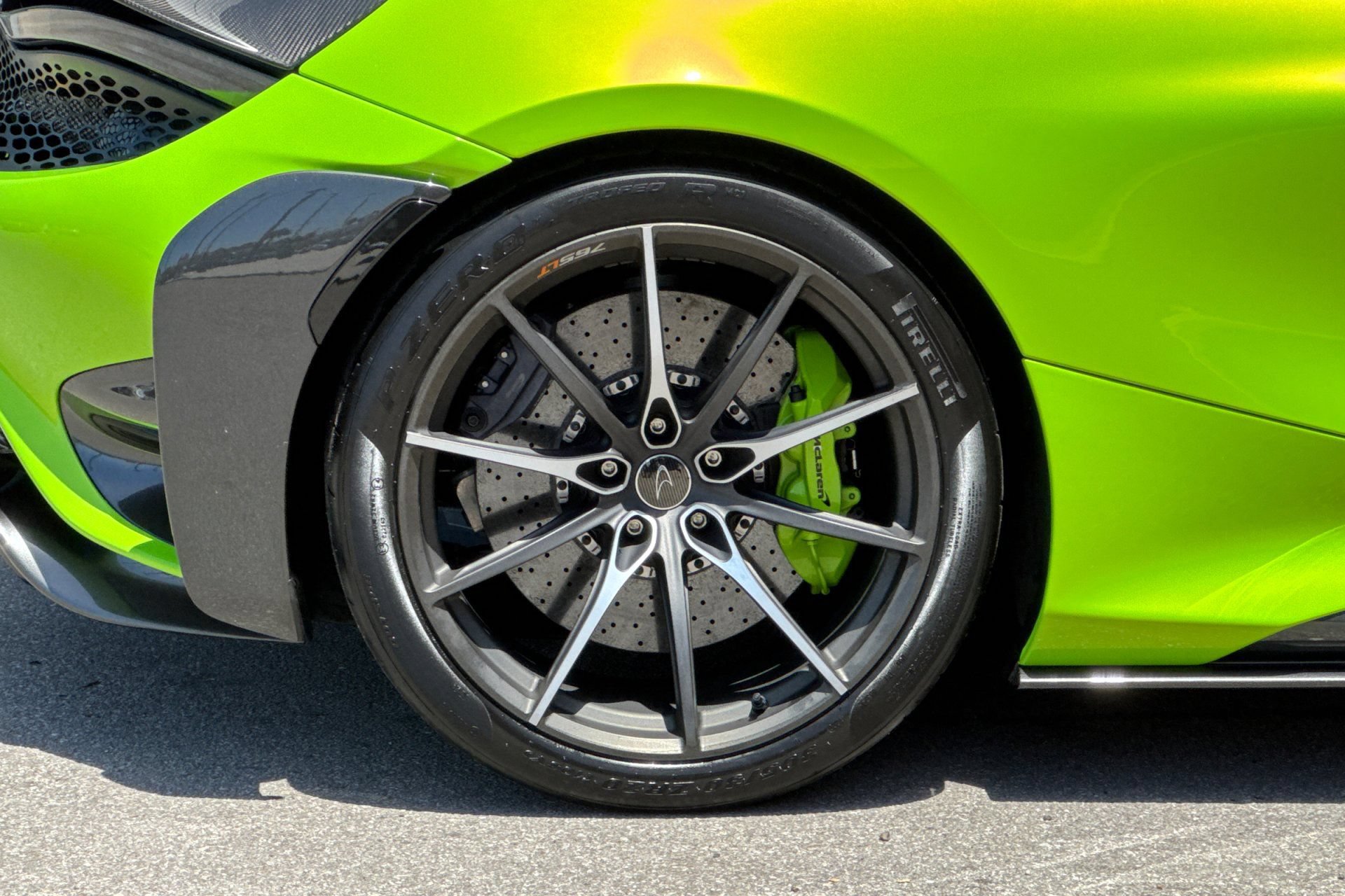 Used 2022 McLaren 765LT photo 42