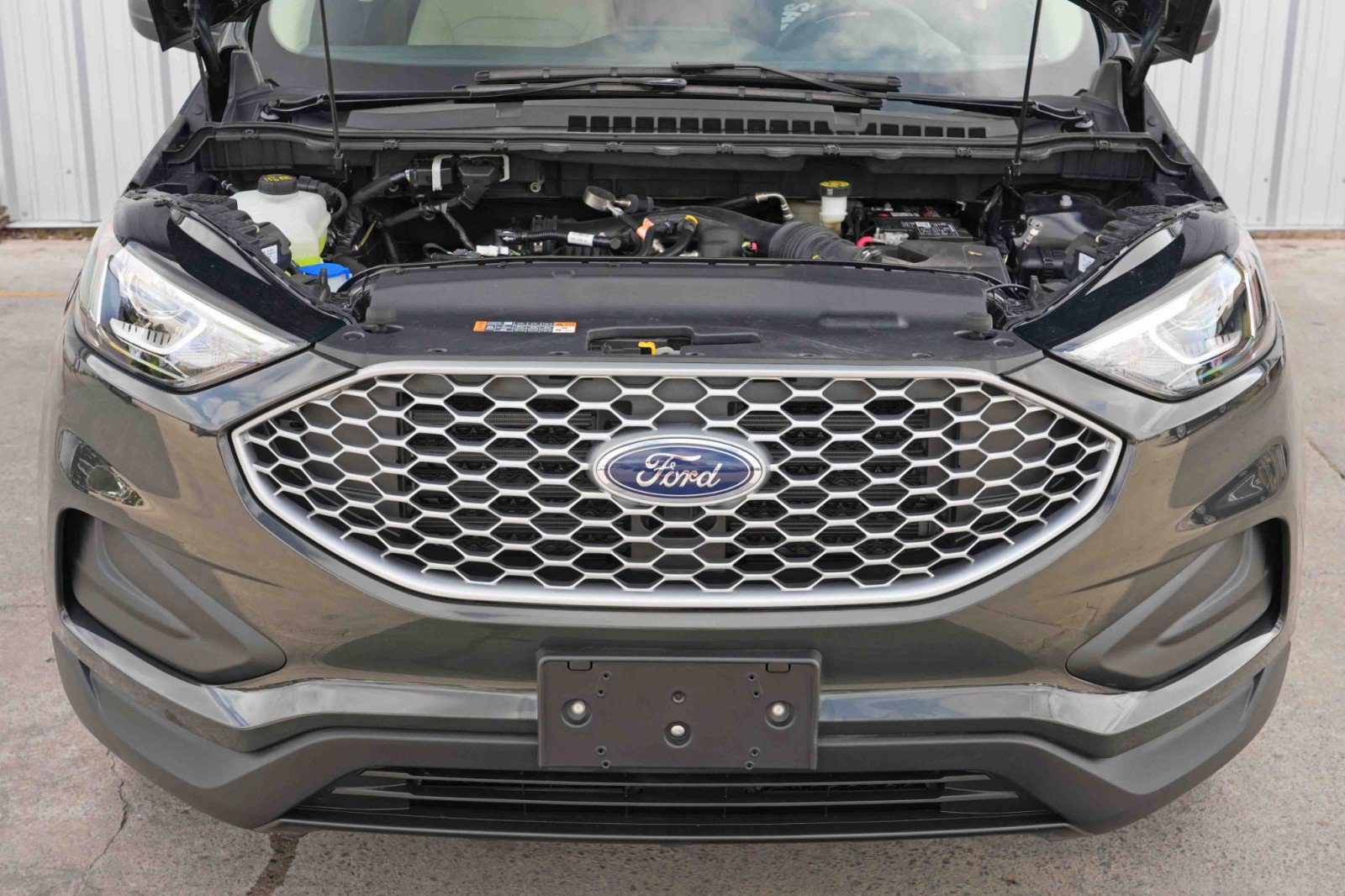 2023 Ford Edge SE