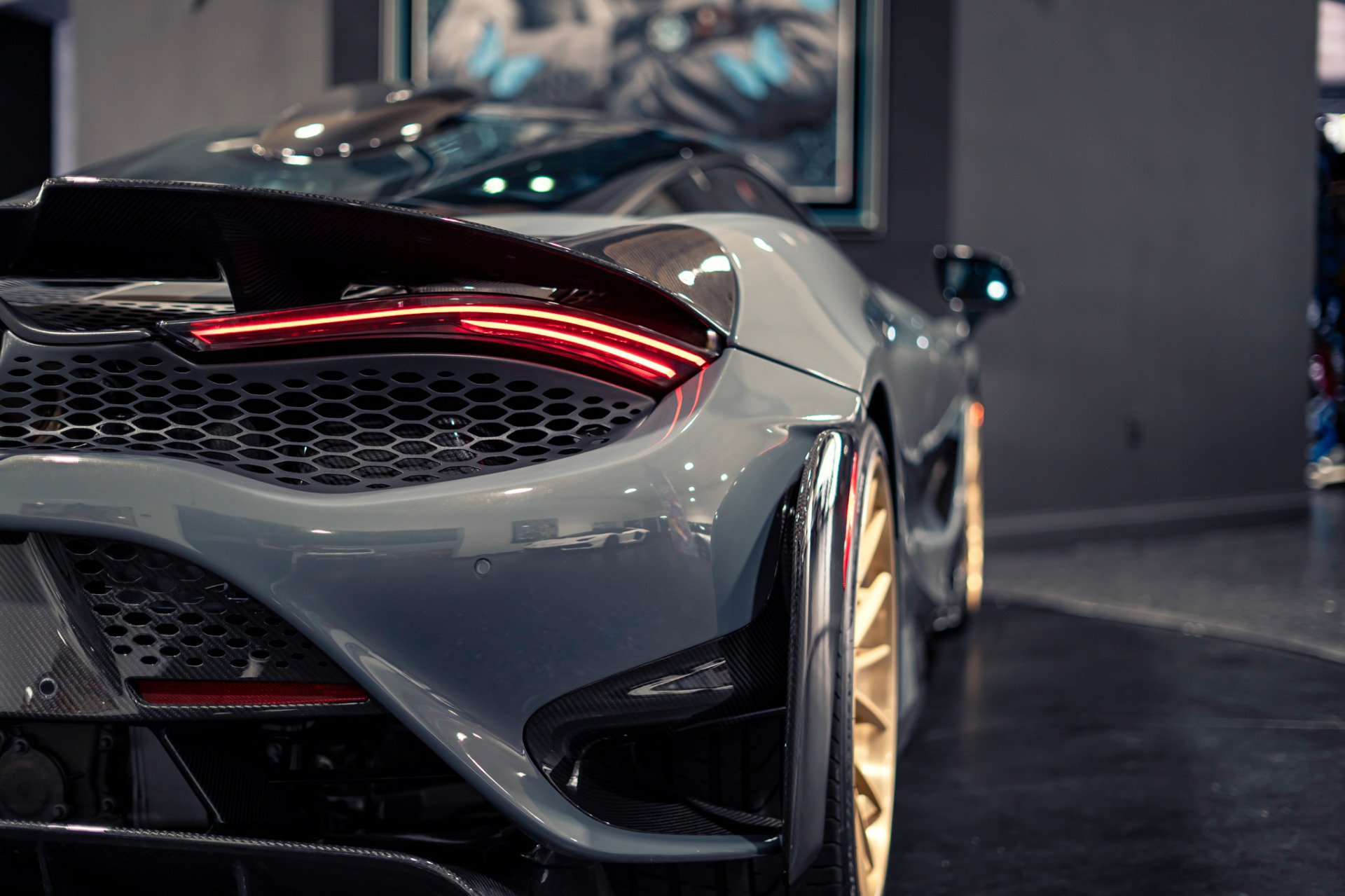Used 2021 McLaren 765LT photo 35