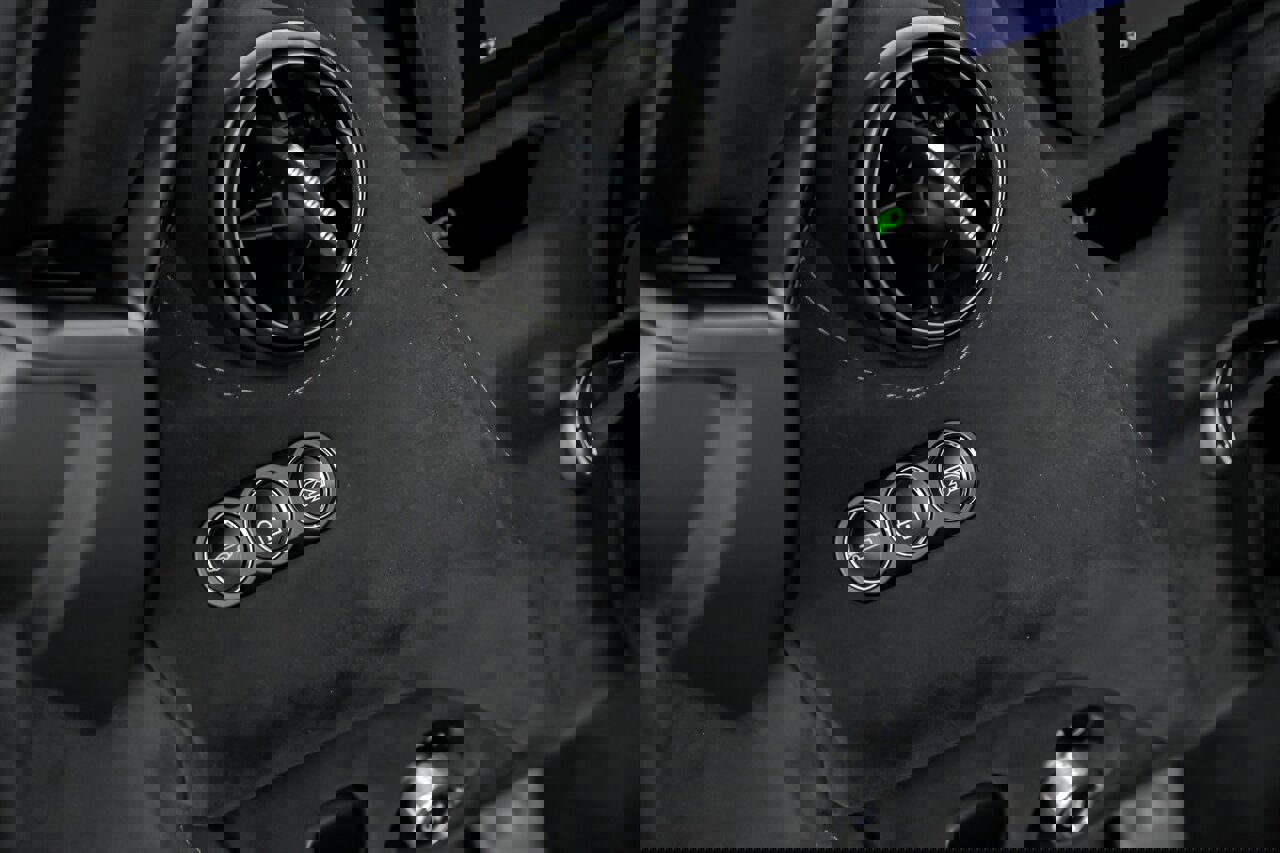 Used 2019 McLaren 720S photo 25