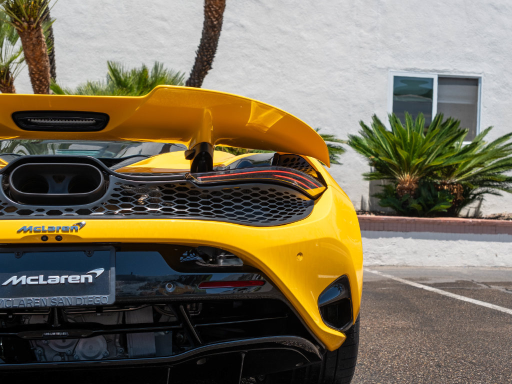 New 2027 McLaren 750S photo 28
