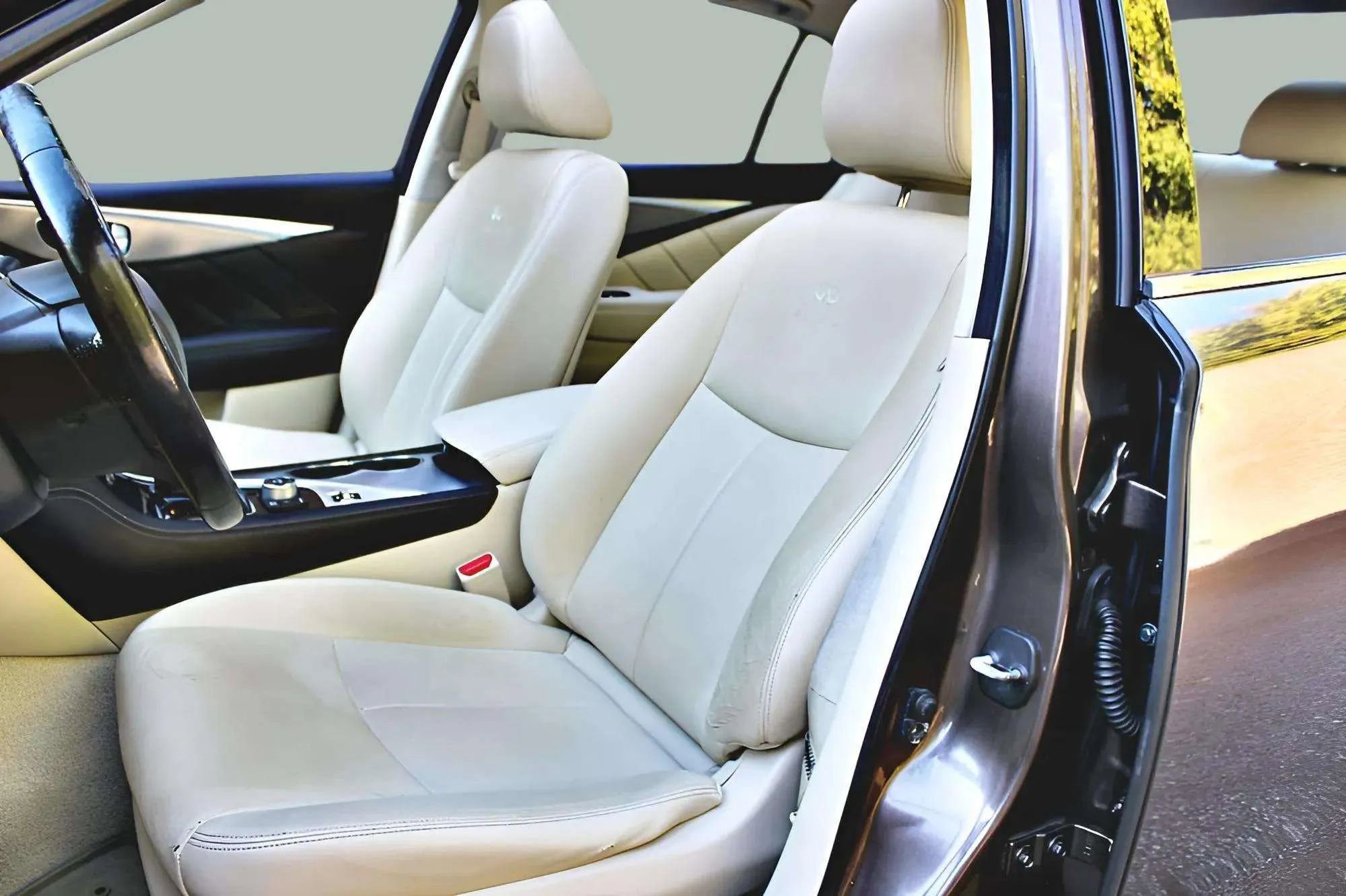 2014 INFINITI Q50 Premium