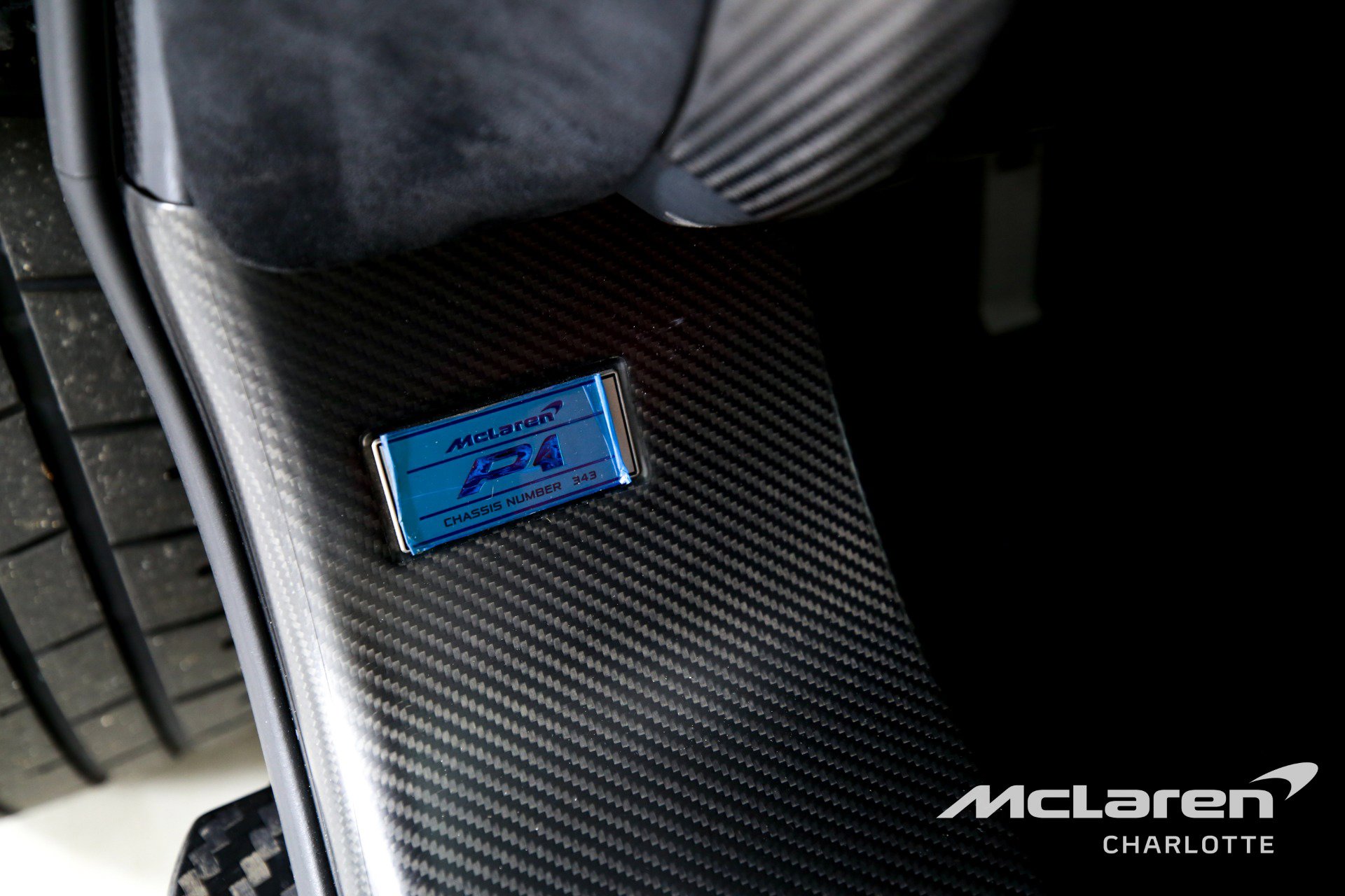 Used 2015 McLaren P1 photo 17