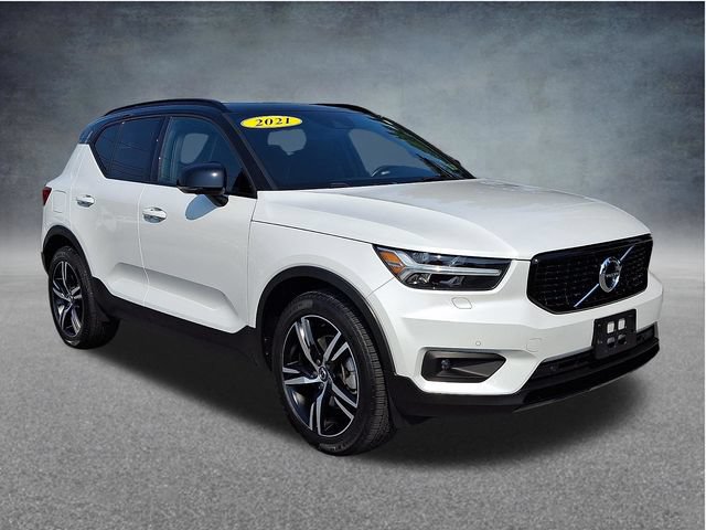 Used 2021 Volvo XC40 T5 R-Design w/ Advanced Package