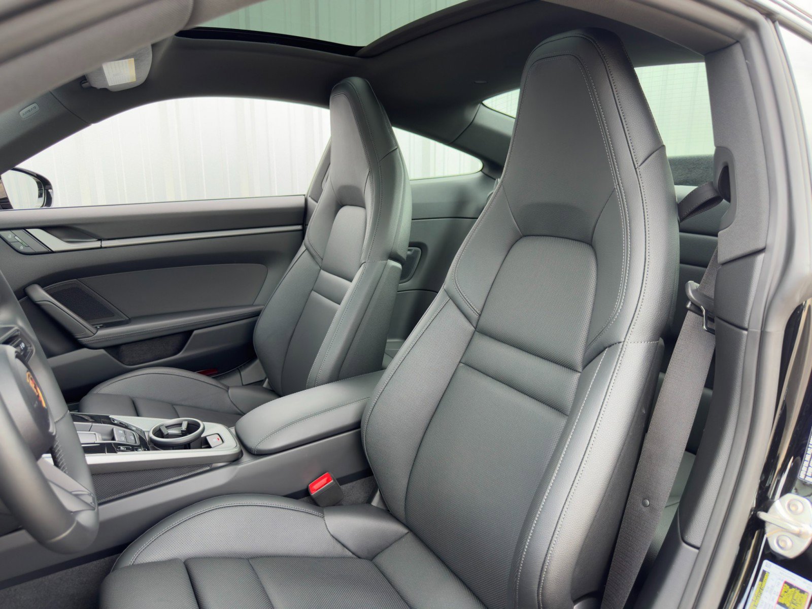 2025 Porsche 911 Carrera