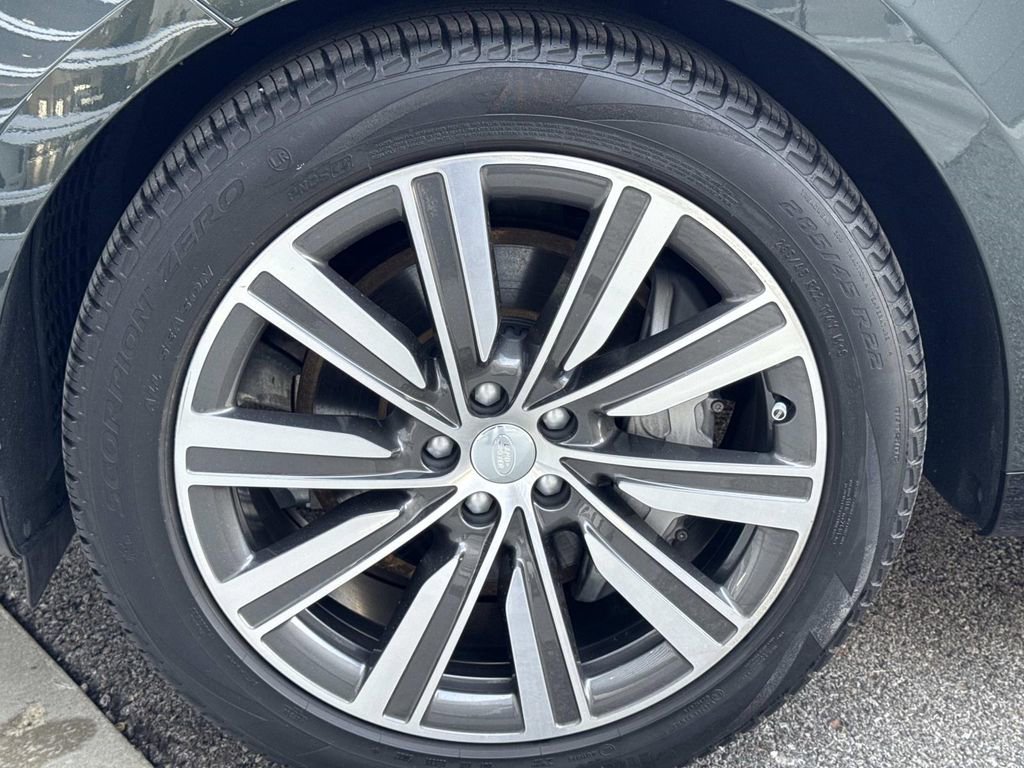 2023 Land Rover Range Rover Long Wheelbase SE