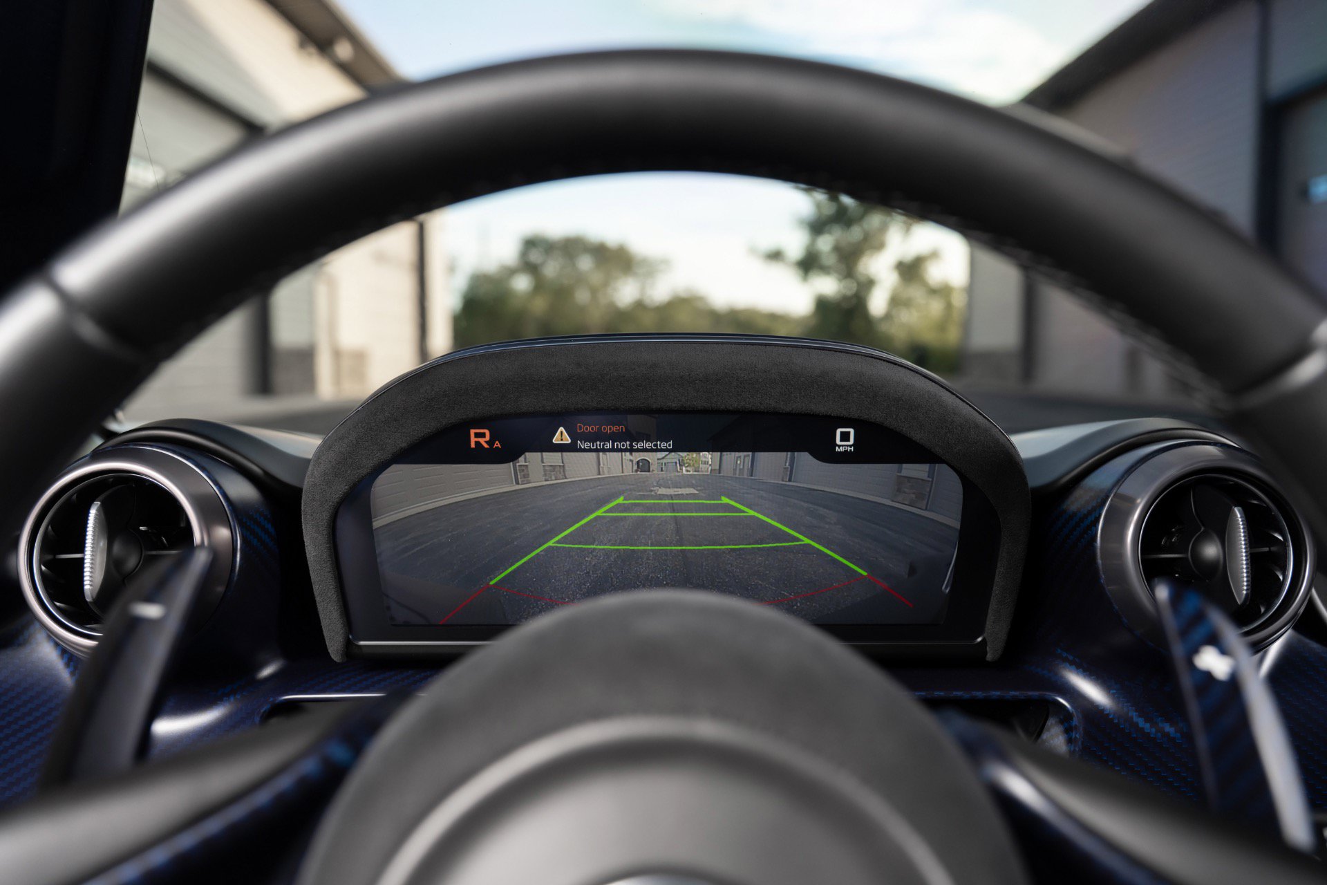 Used 2019 McLaren Senna photo 32