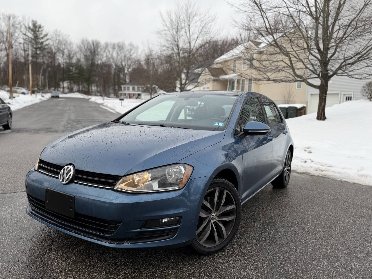 2016 Volkswagen Golf TSI S