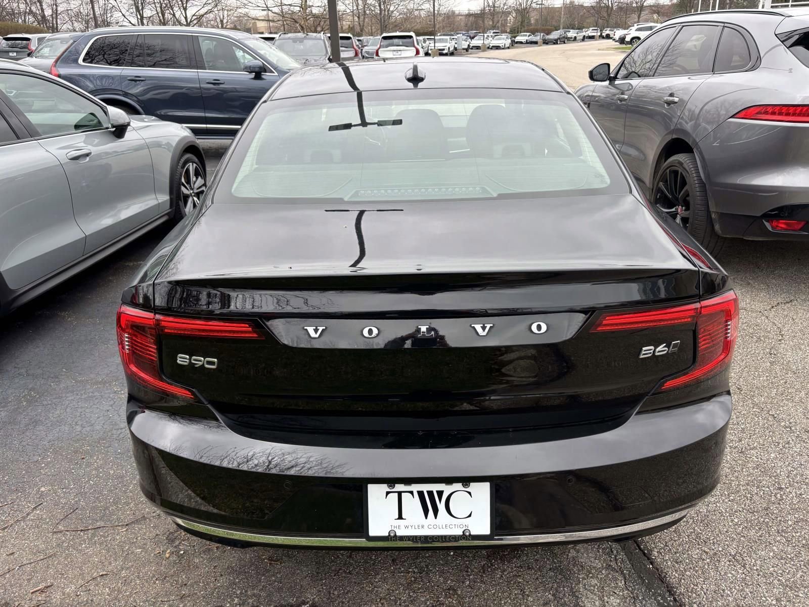 2023 Volvo S90 B6 Ultimate