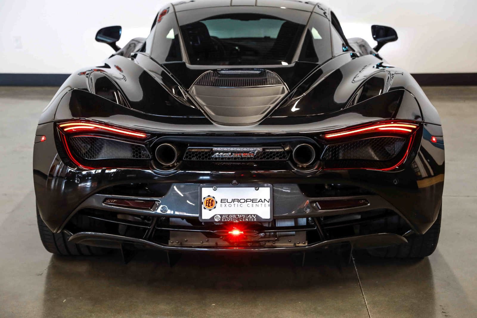 Used 2019 McLaren 720S photo 12