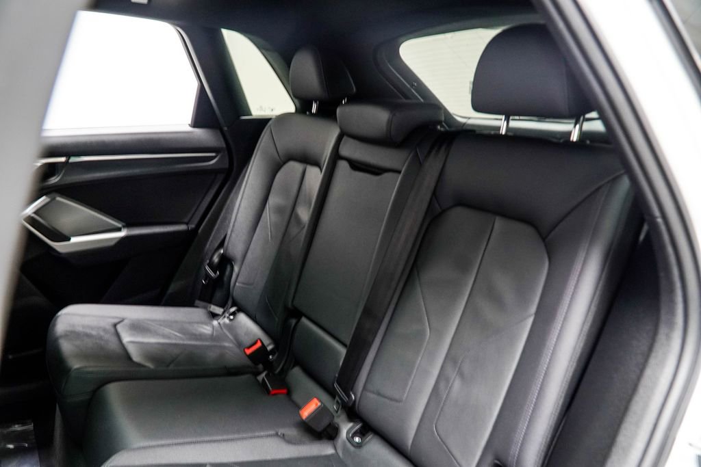 2025 Audi Q3 2.0T Premium