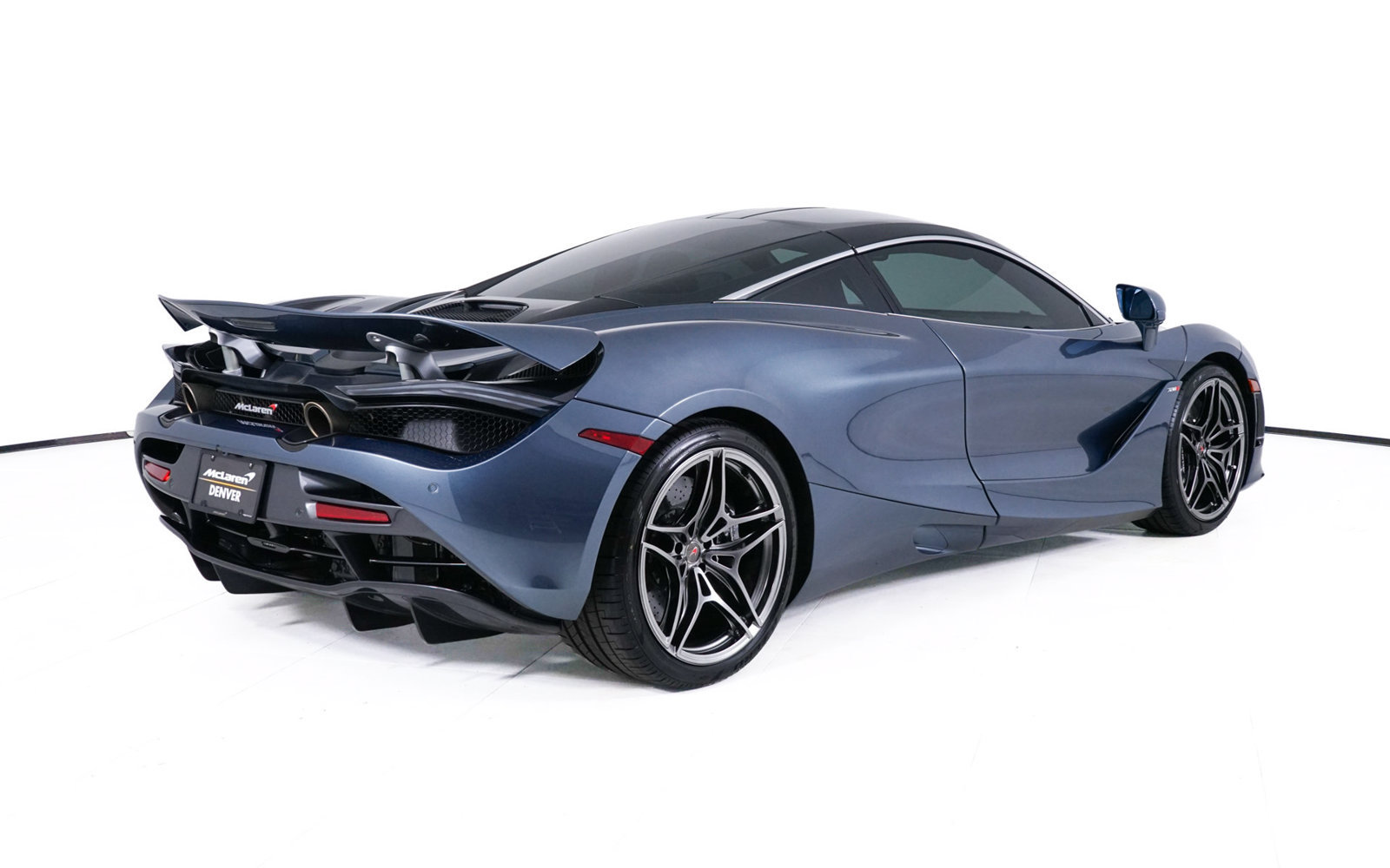 Used 2018 McLaren 720S Luxury photo 7