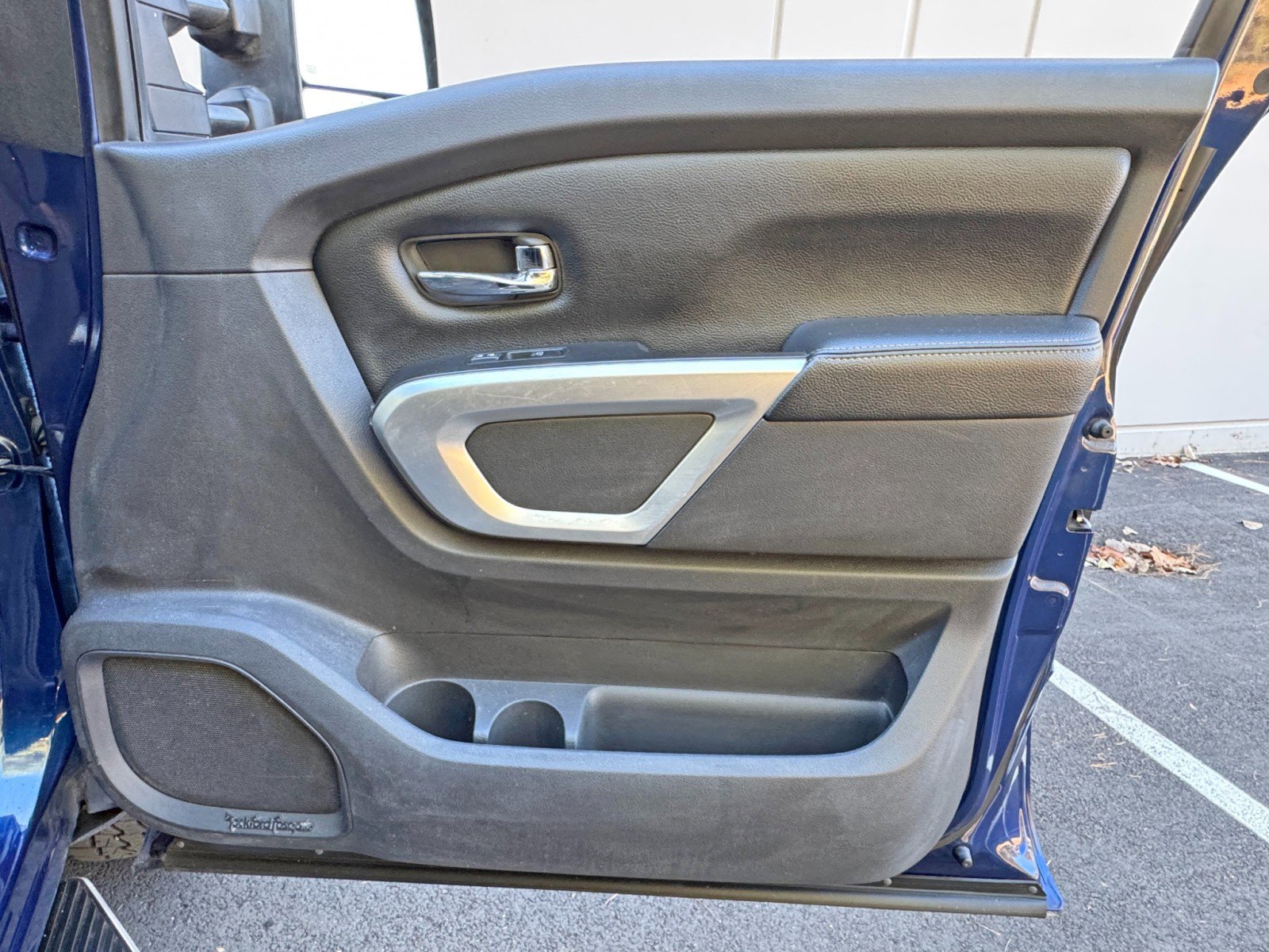 2016 Nissan Titan SL