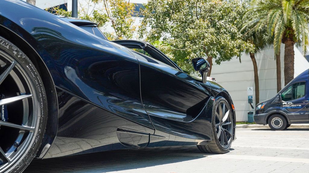 Used 2021 McLaren 720S Spider photo 20
