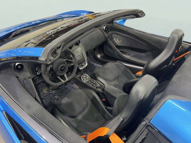 Used 2020 McLaren 600LT Spider photo 26