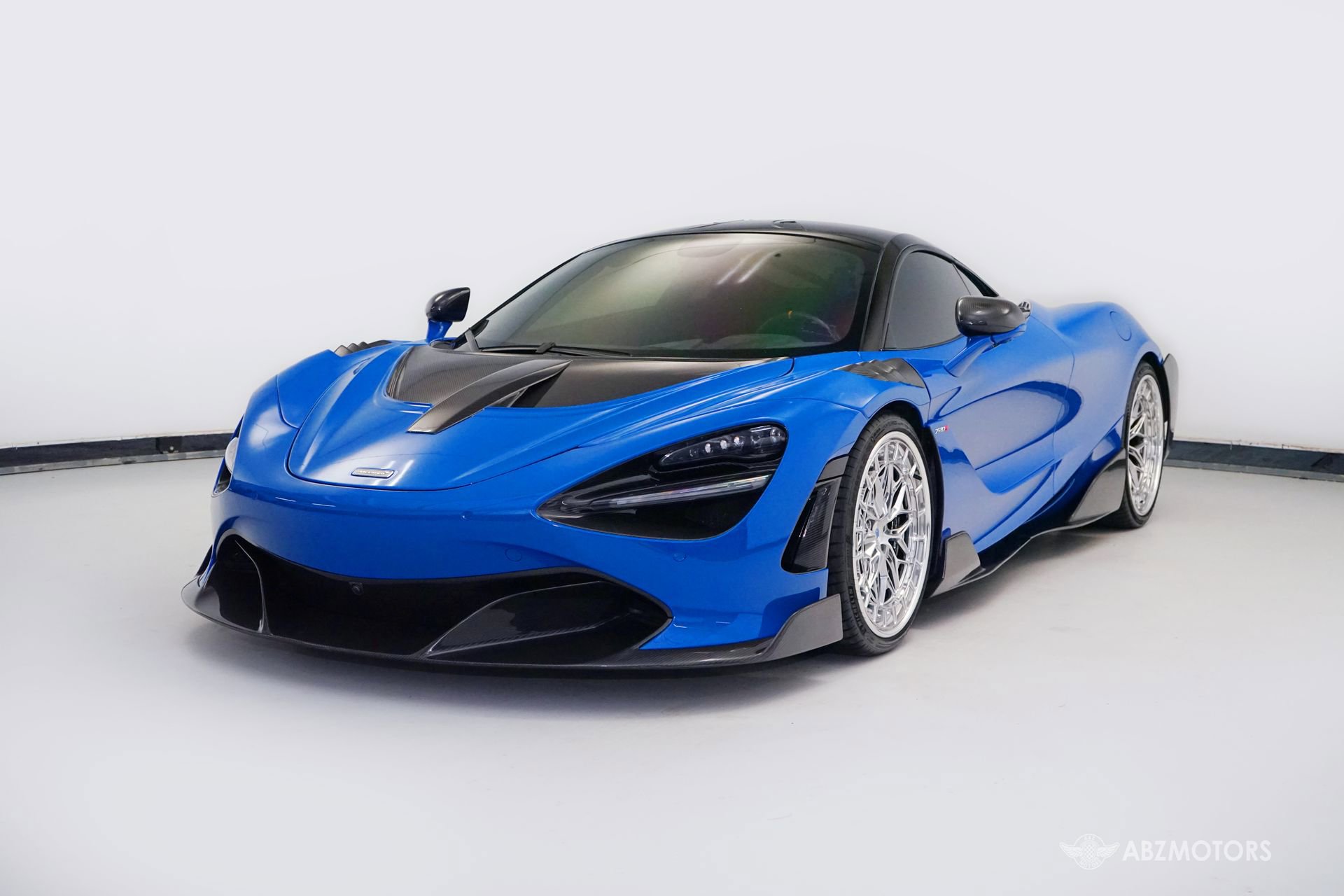 Used 2019 McLaren 720S Luxury 2
