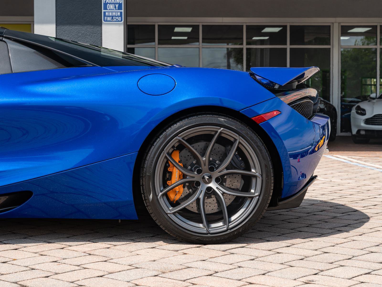Used 2020 McLaren 720S Luxury photo 31