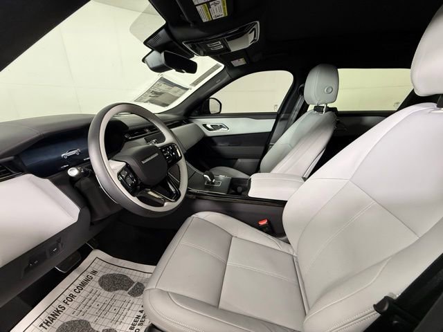 2026 Land Rover Range Rover Velar Dynamic SE