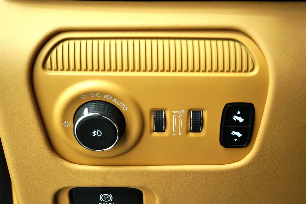 2022 Jeep Grand Wagoneer Series III