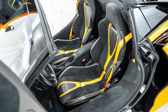 Used 2020 McLaren 720S Performance photo 30