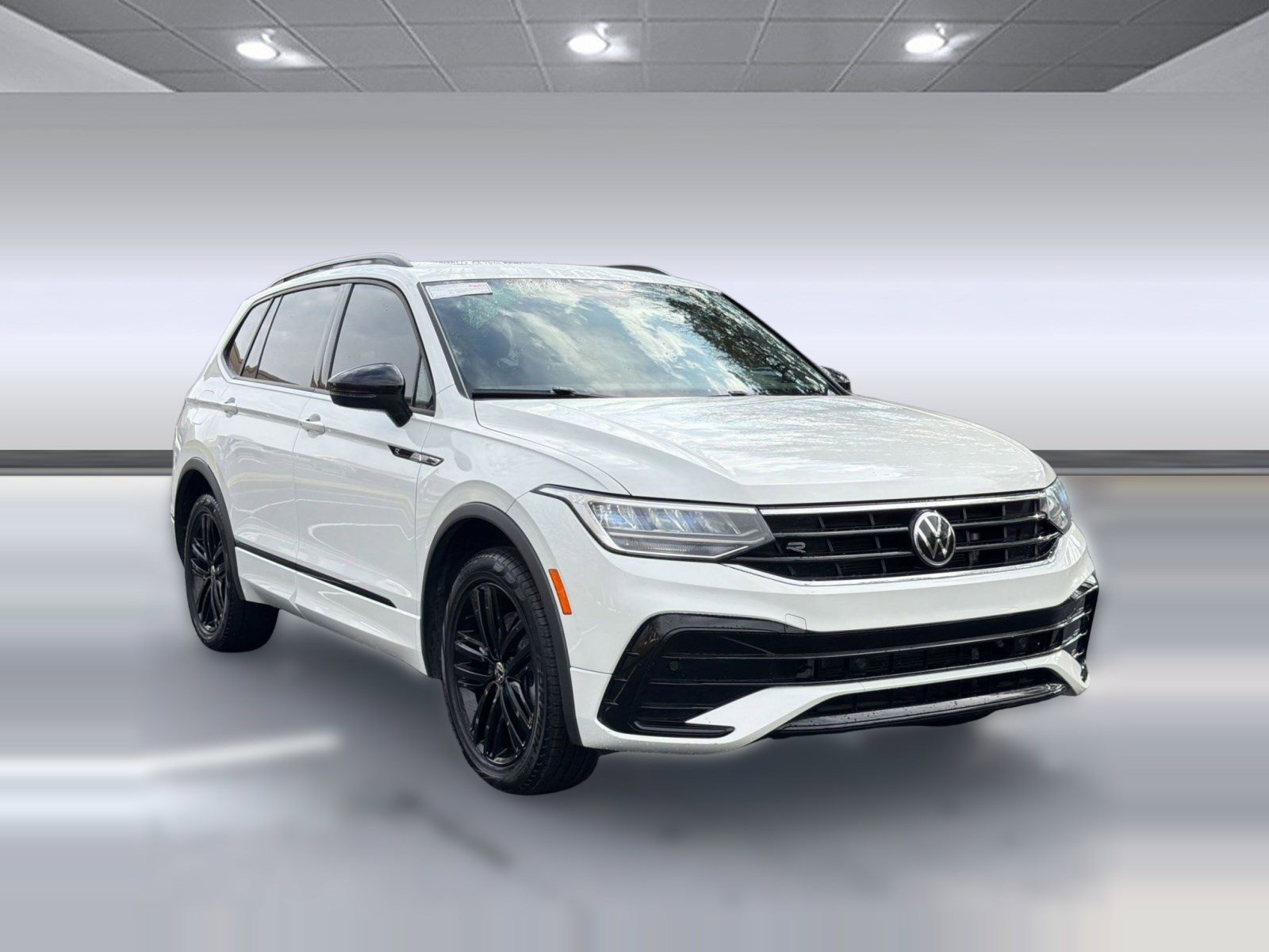 2022 Volkswagen Tiguan SE R-Line