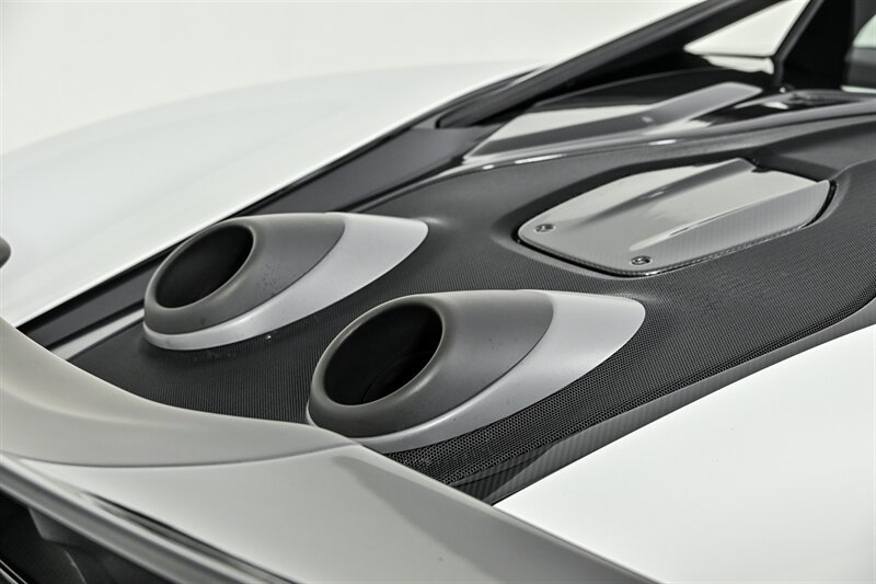 Used 2019 McLaren 600LT photo 24