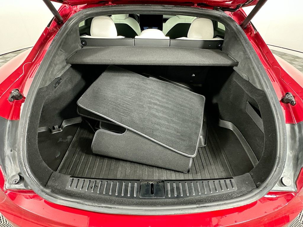 2022 Tesla Model S Plaid