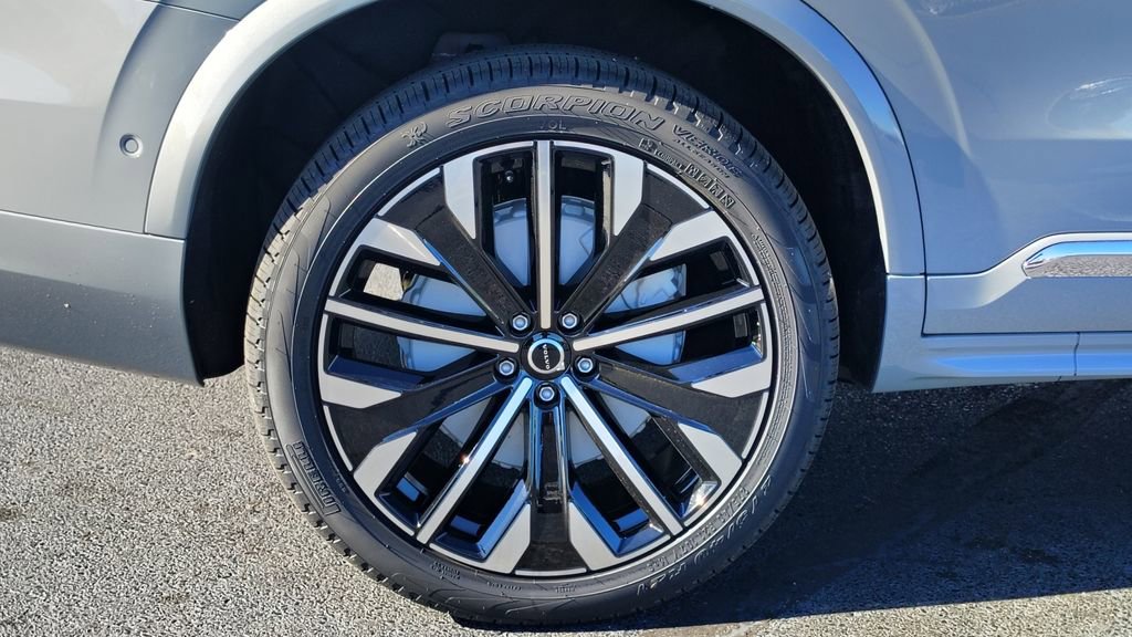 2026 Volvo Xc90 B6 Plus