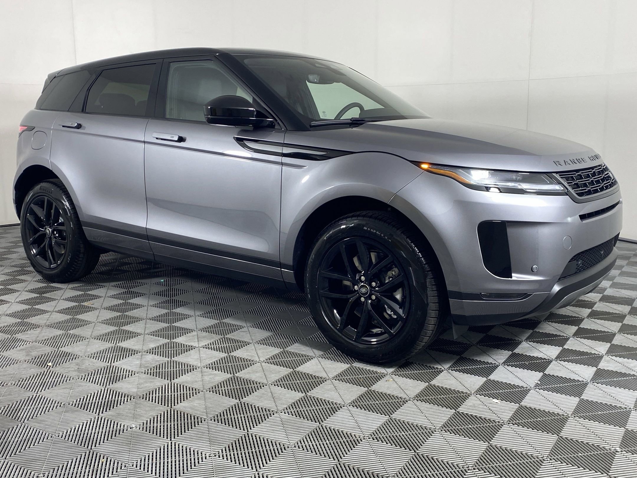 2026 Land Rover Range Rover Evoque S