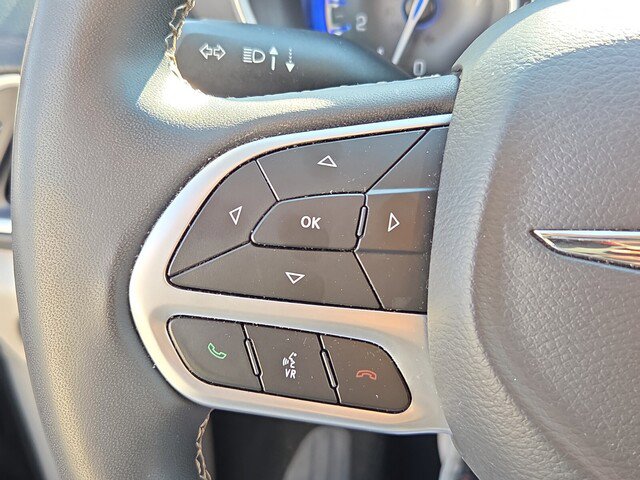 2023 Chrysler Pacifica Touring-L