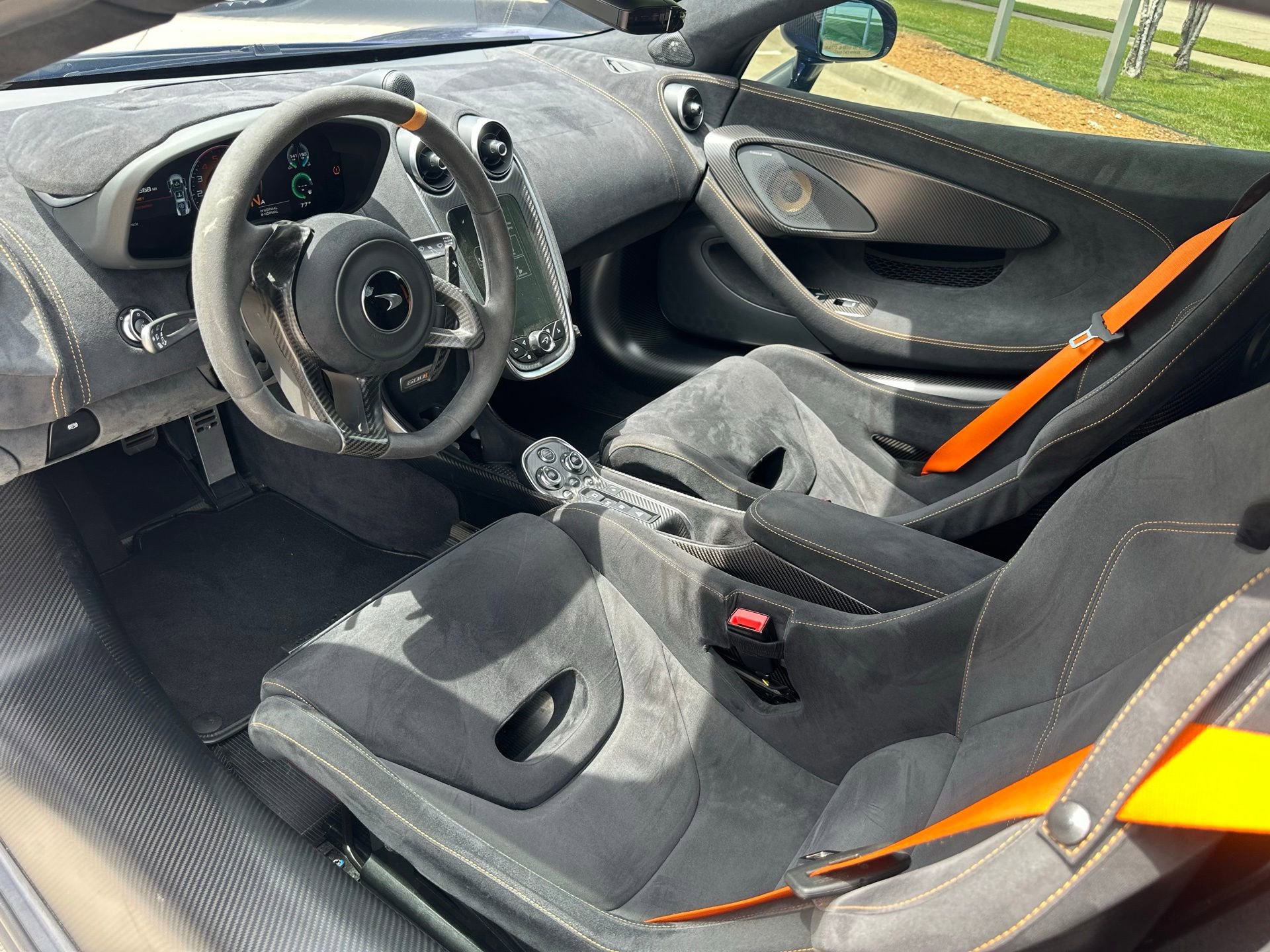 Used 2019 McLaren 600LT photo 7