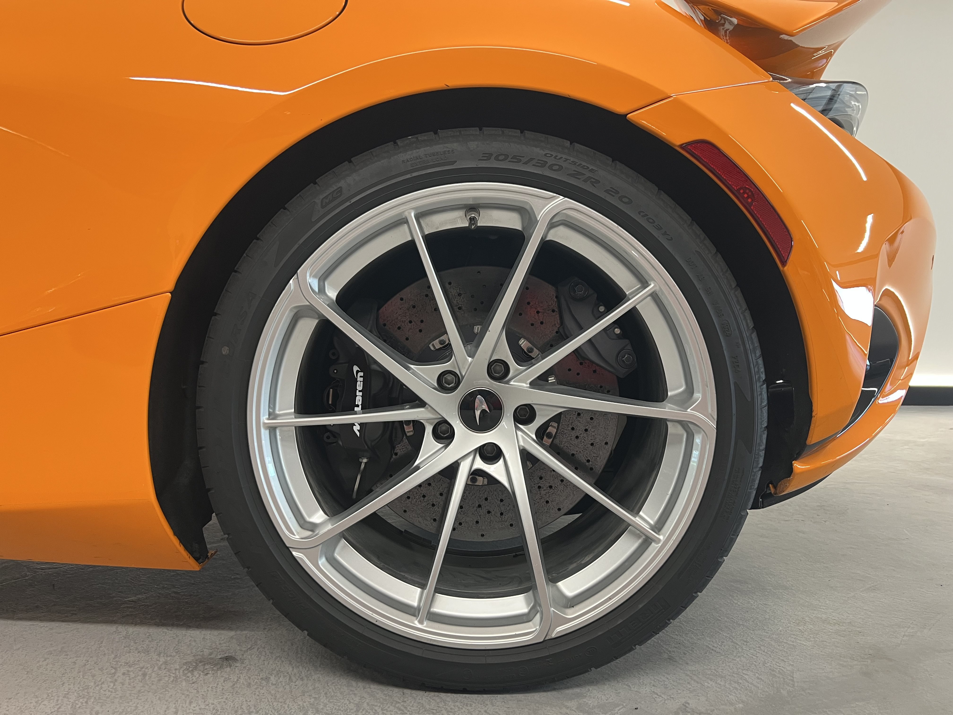 New 2025 McLaren 750S photo 40