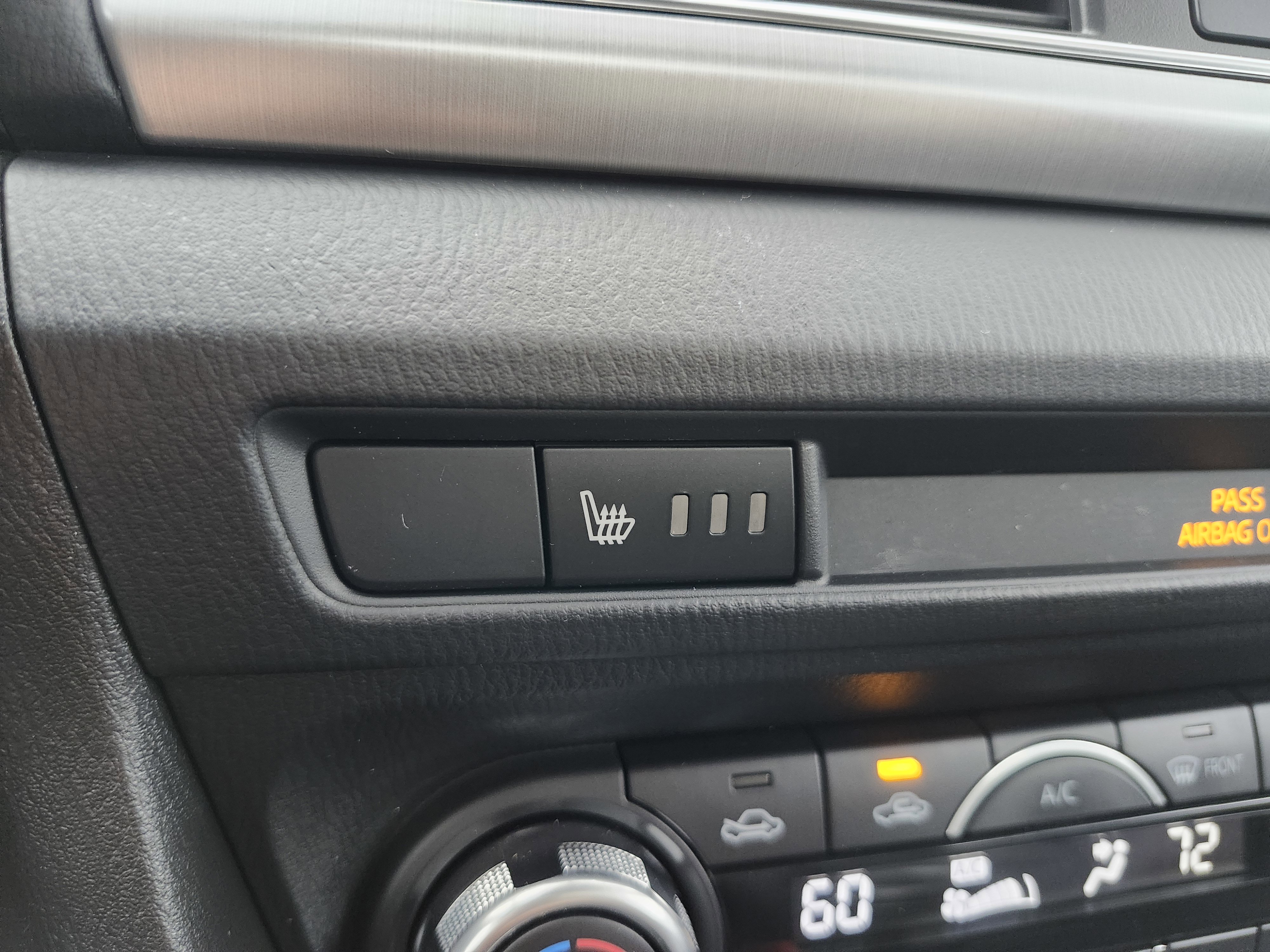 2014 MAZDA Mazda3 s Touring