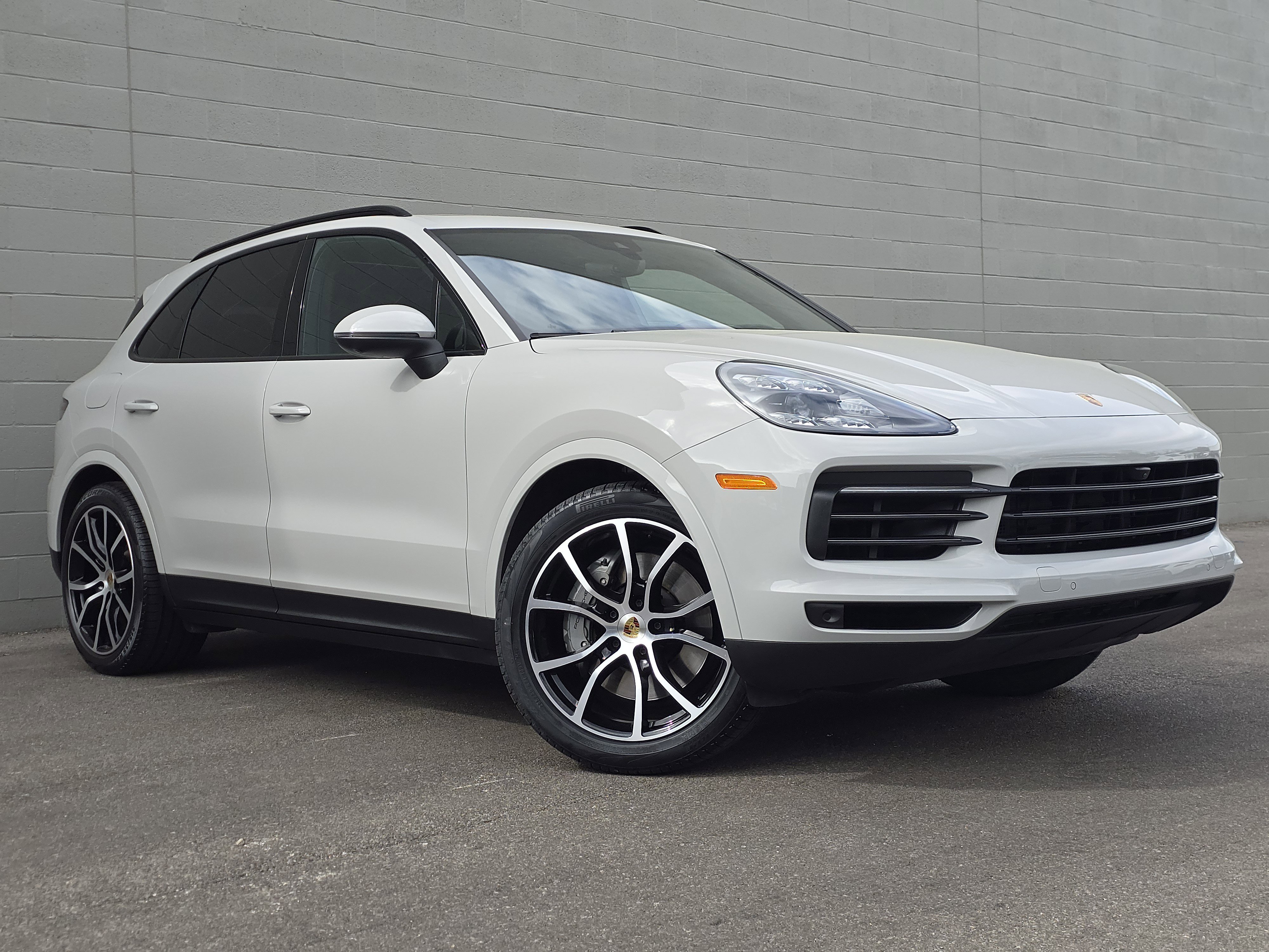 2023 Porsche Cayenne S Platinum