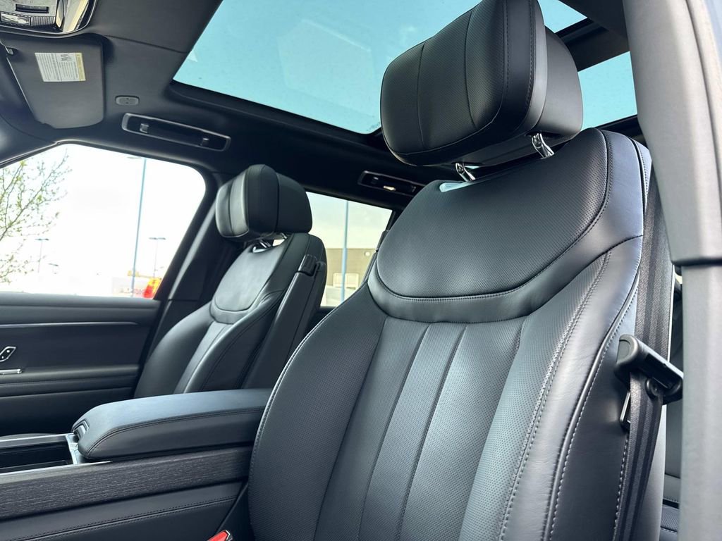 2025 Land Rover Range Rover Autobiography